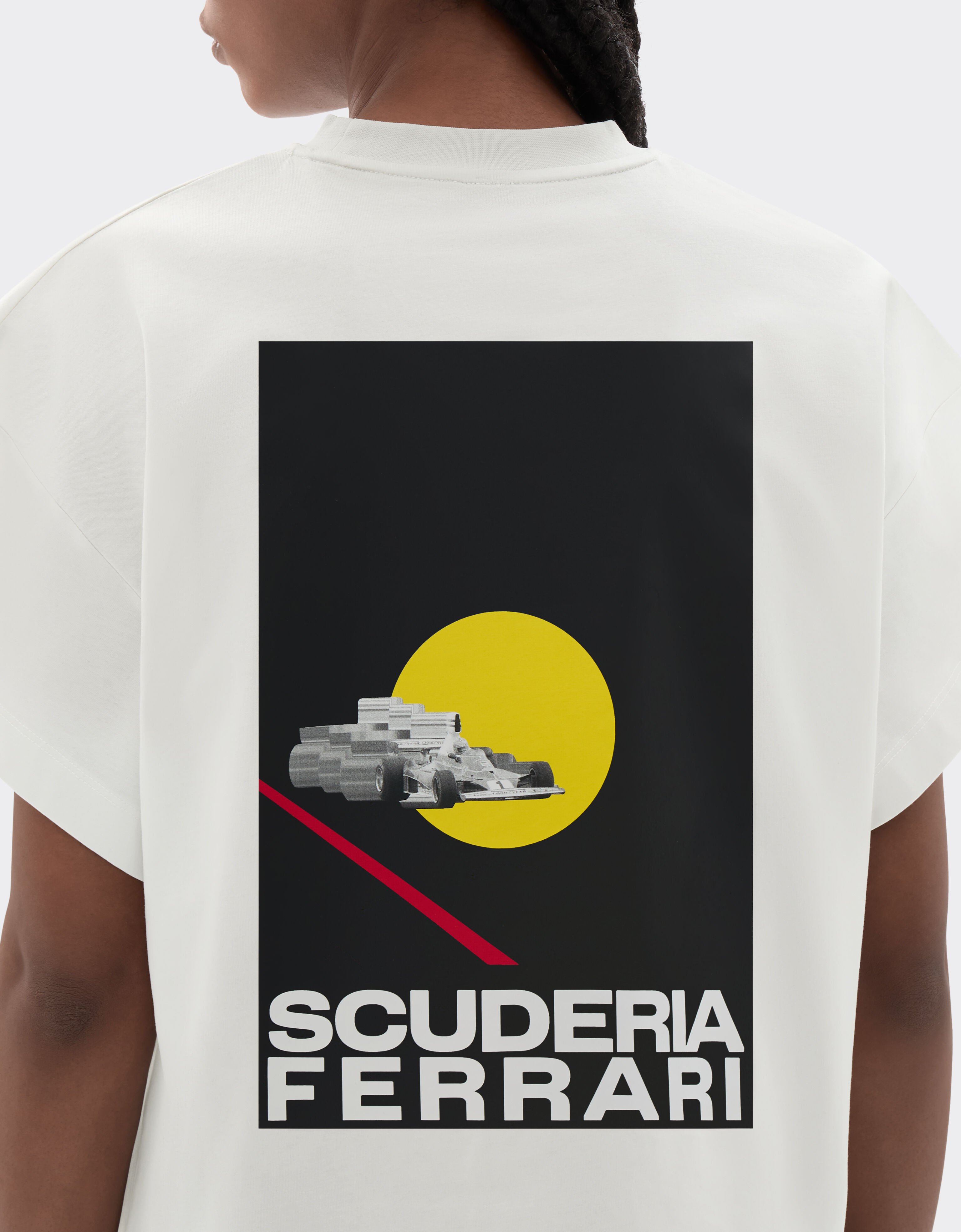  T-Shirt mit Scuderia-Ferrari-Grafik Avorio SJWTH0084JCO0024f