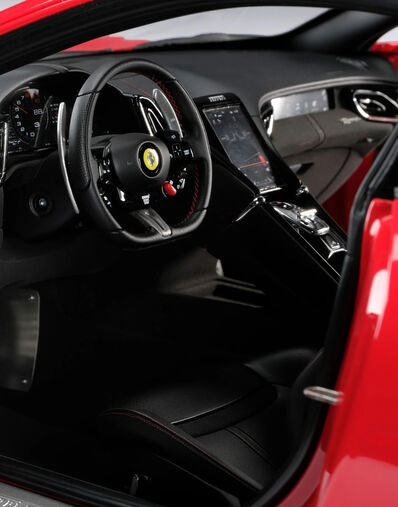Ferrari Ferrari Roma model in 1:8 scale Red F0076f