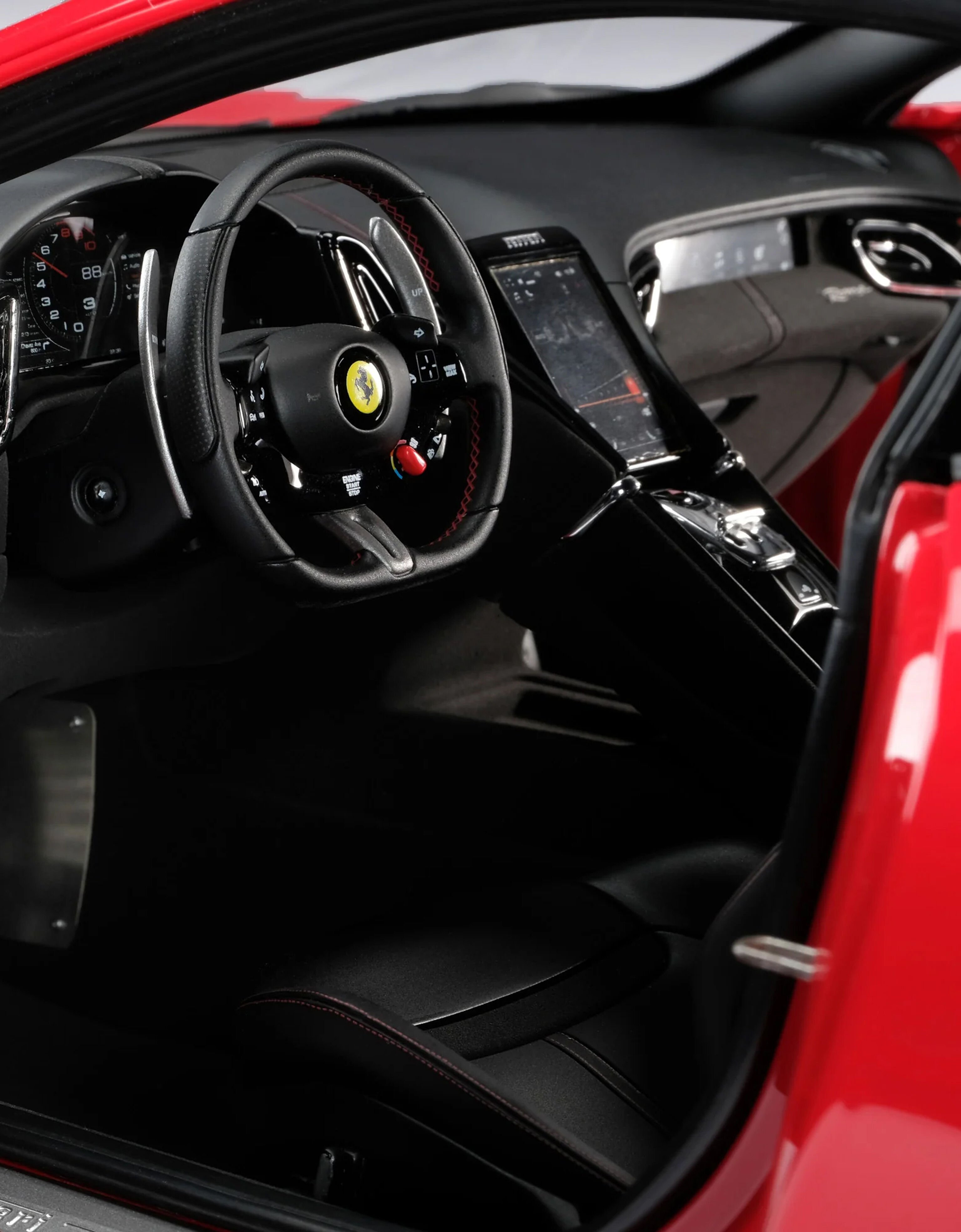Ferrari Modèle Ferrari Roma à l'échelle 1/8 Rouge F0076f