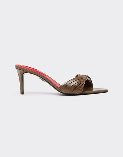 Ferrari Mules de piel con flecos tallados Caffè CSWML0004XL00007f