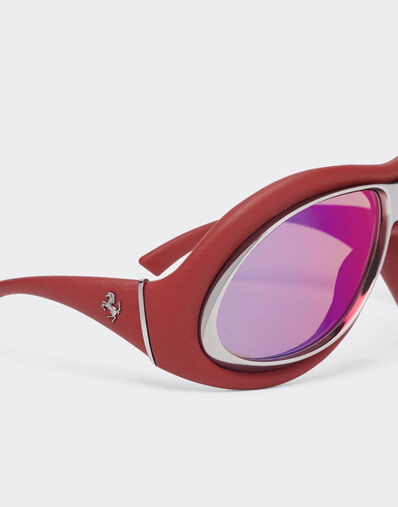 Ferrari Sunglasses in red leather and gunmetal grey metal with gold rose mirror lenses Racing red LA01Lf