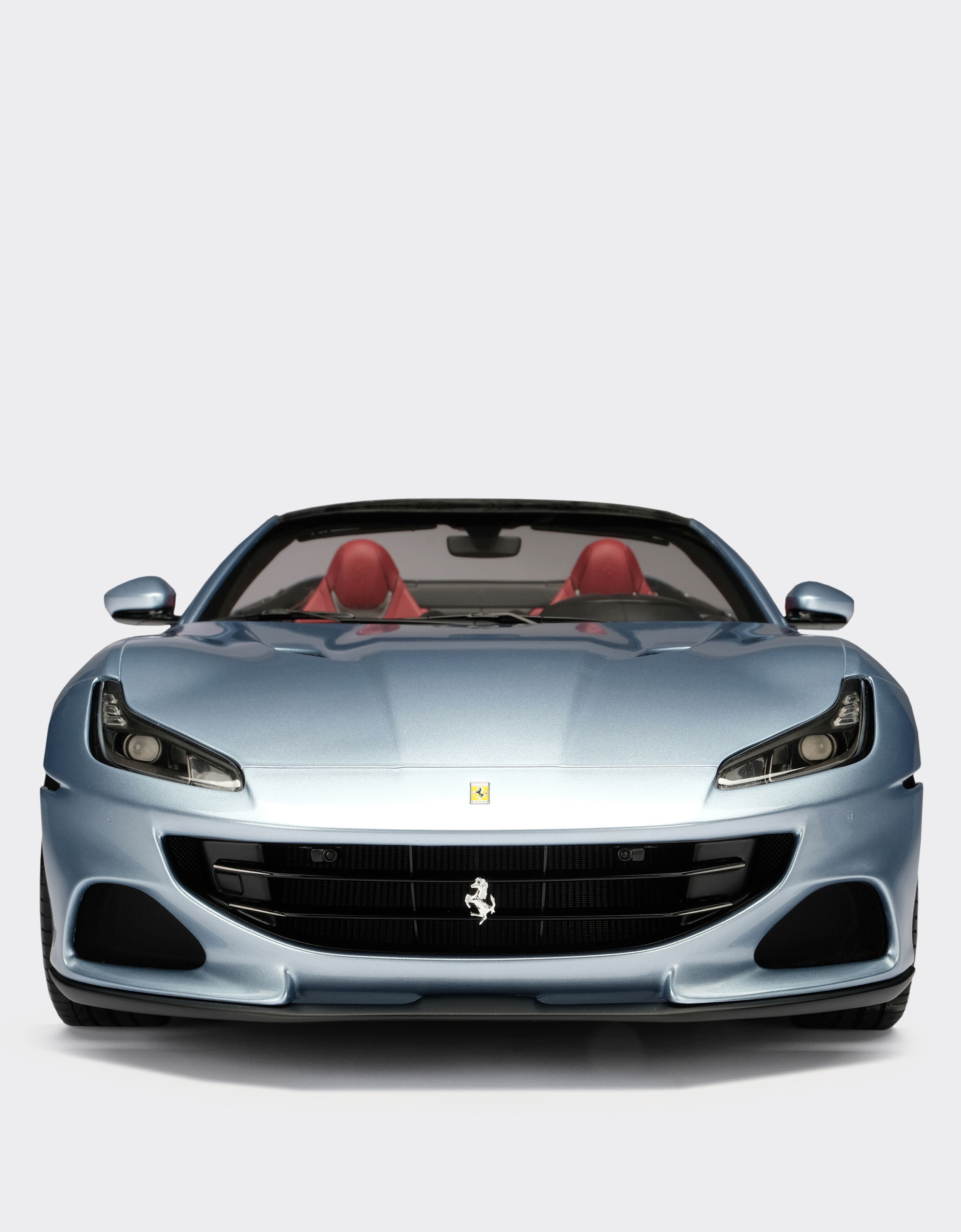 Ferrari Portofino M 1:8スケール モデルカー、Blu Scoziaの | Ferrari®