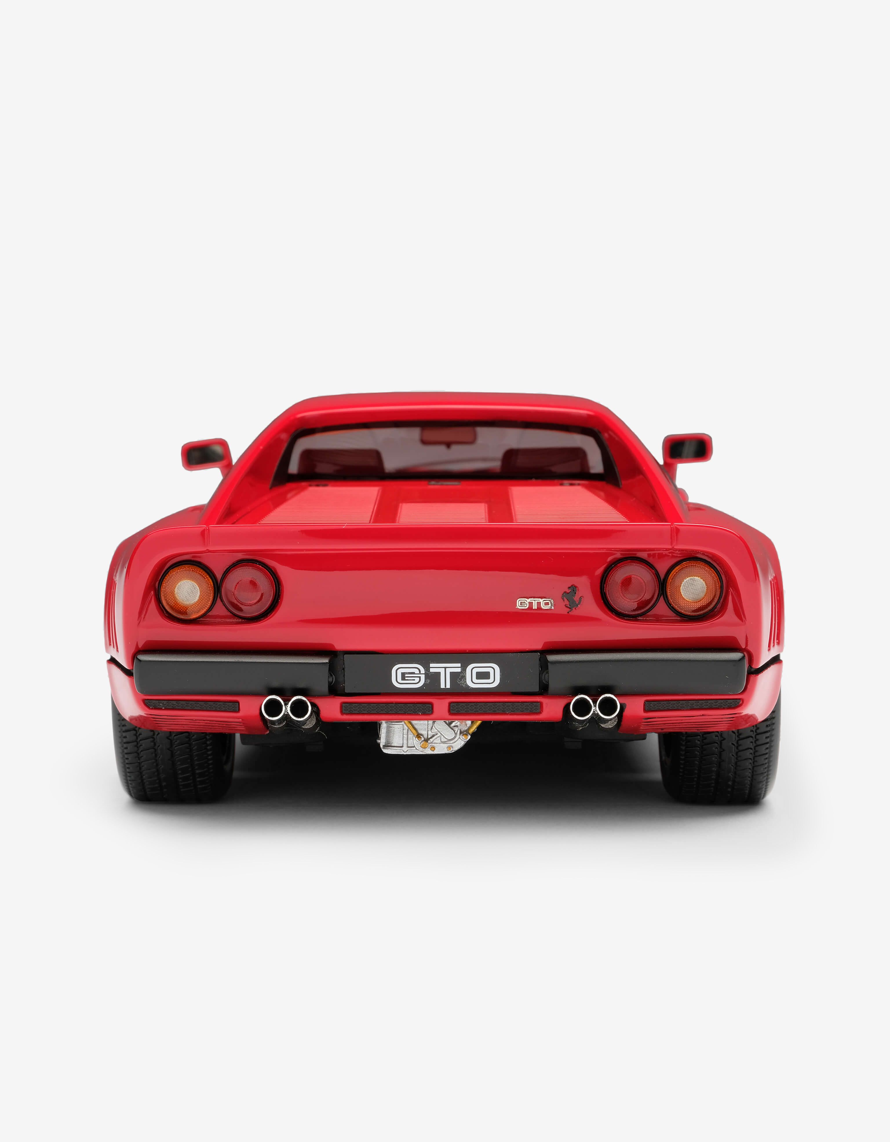 Ferrari Ferrari 288 GTO Le Mans model in 1:18 scale Red L7812f