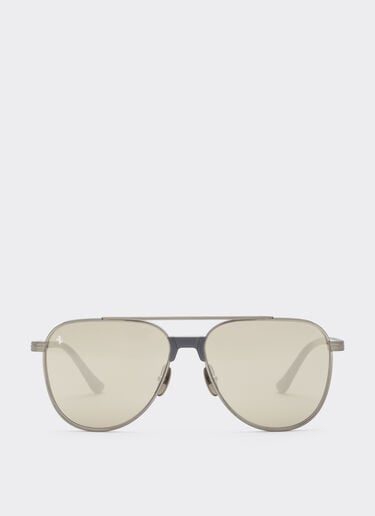 Ferrari Lunettes de soleil Ferrari en titane  argent brossé et acétate avec verres miroir blanc transparent doré Silver LA0KQf
