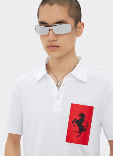 Ferrari Poloshirt aus Baumwolle mit Tasche mit Cavallino Rampante Optisch Weiß 47821f
