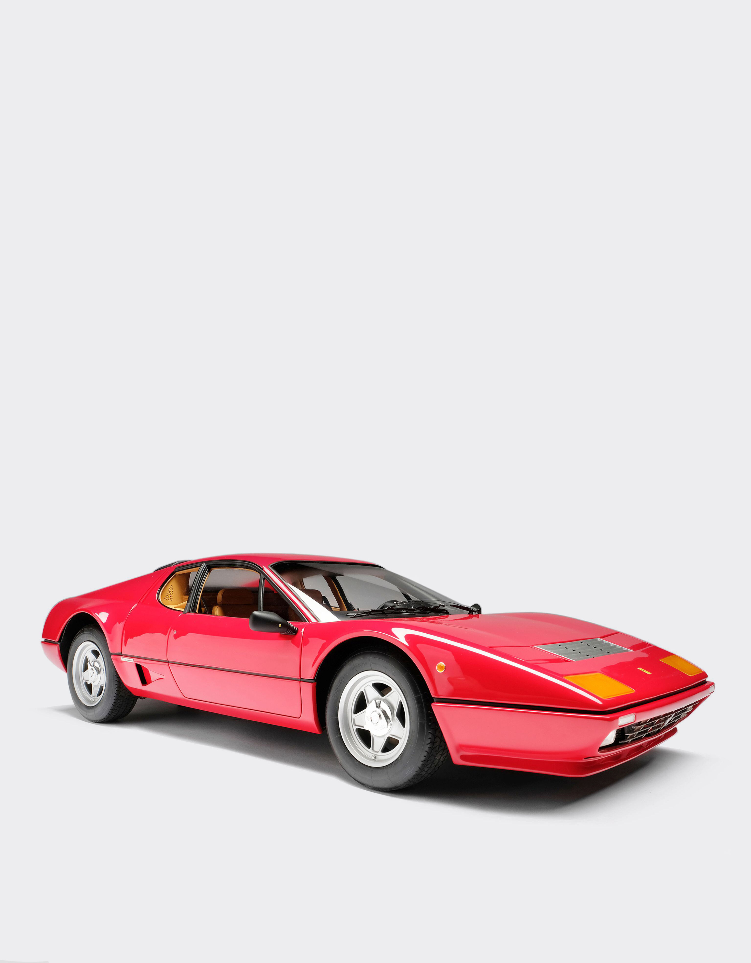 Ferrari BB 512i model in 1:8 scale in Red | Ferrari®