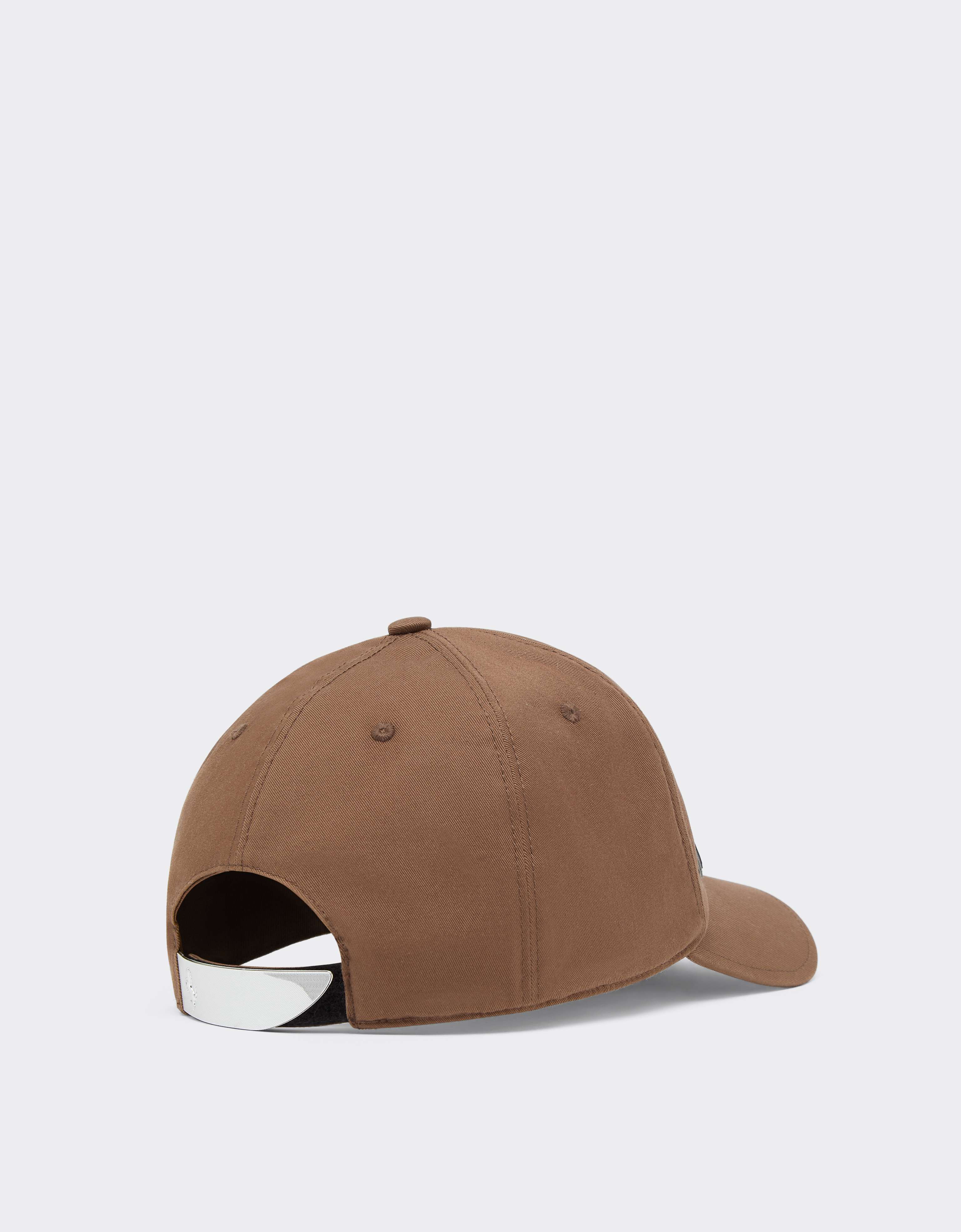 Gorra de béisbol con el logotipo de Ferrari Ferrari Gorra de béisbol con el logotipo de Ferrari Caffè CANCP0043WCO0004f