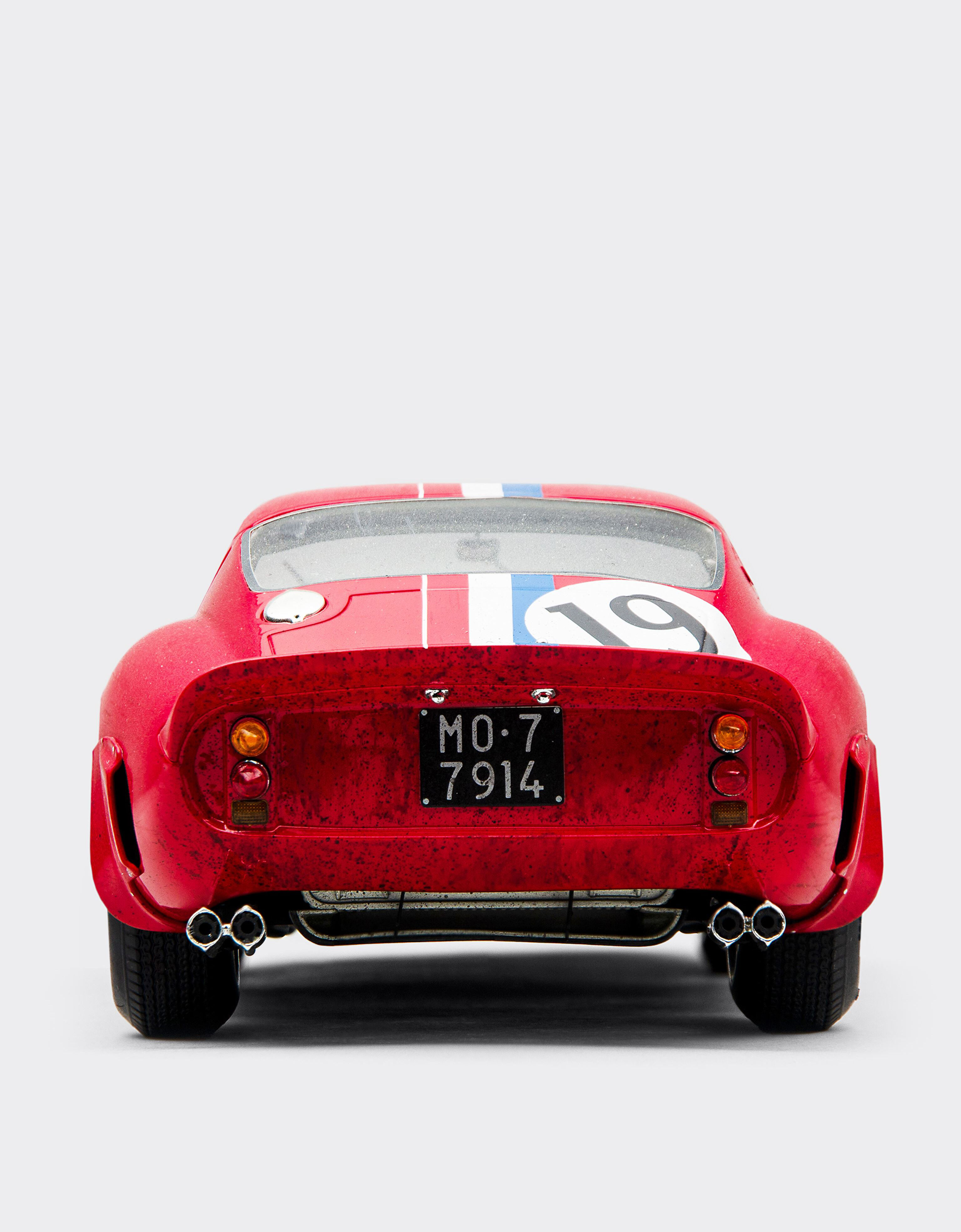 Ferrari Modellauto Ferrari 250 GTO 1962 Le Mans im Maßstab 1:18 Rot L9866f