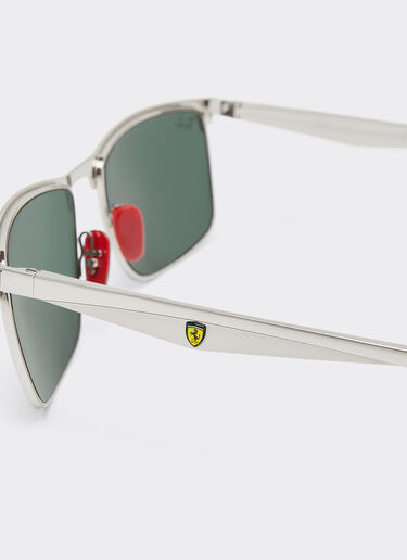 Ferrari Ray-Ban für Scuderia Ferrari RB3726MF in Schwarz und Silber mit dunkelgrünen Gläsern Silber F1030f
