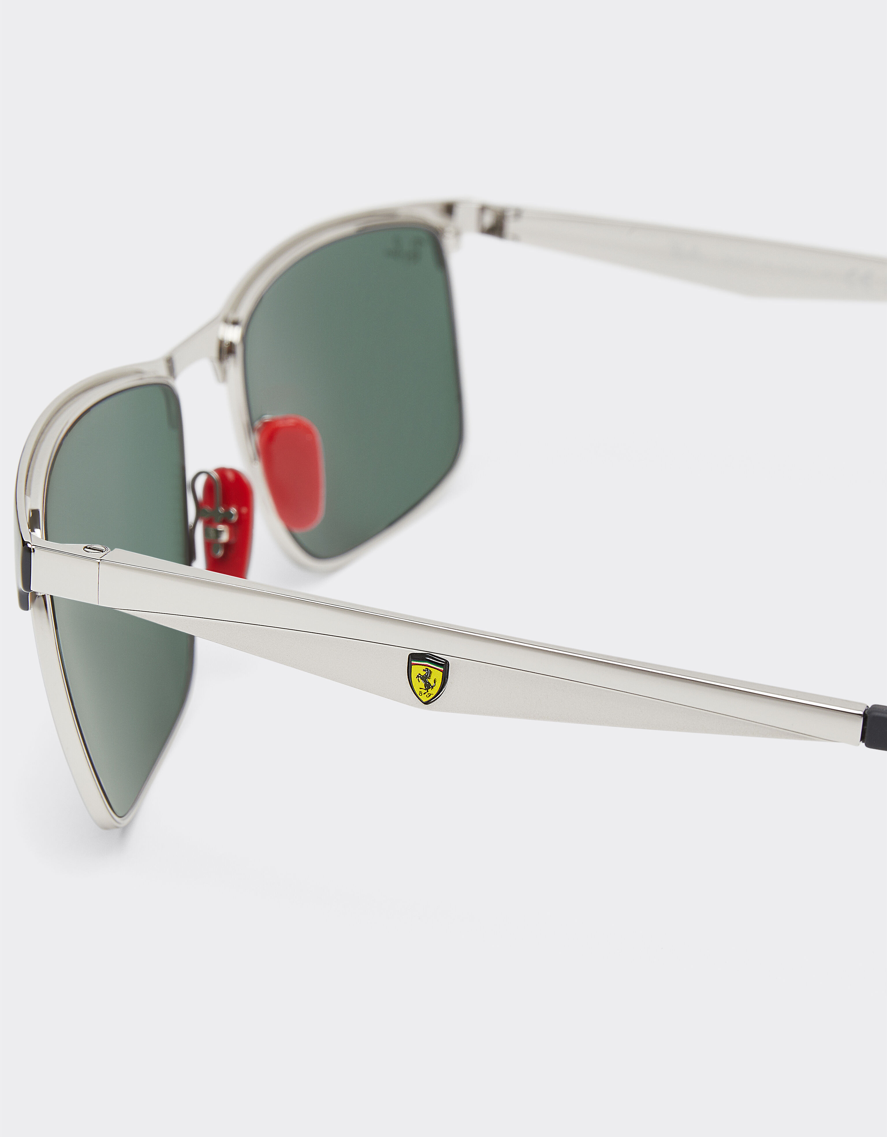 Ferrari Ray-Ban für Scuderia Ferrari RB3726MF in Schwarz und Silber mit dunkelgrünen Gläsern Silber F1030f