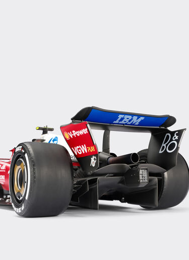 1:8 scale Ferrari SF-25 Hamilton model Ferrari 1:8 scale Ferrari SF-25 Hamilton model Rosso LO0R3180EXT0001f