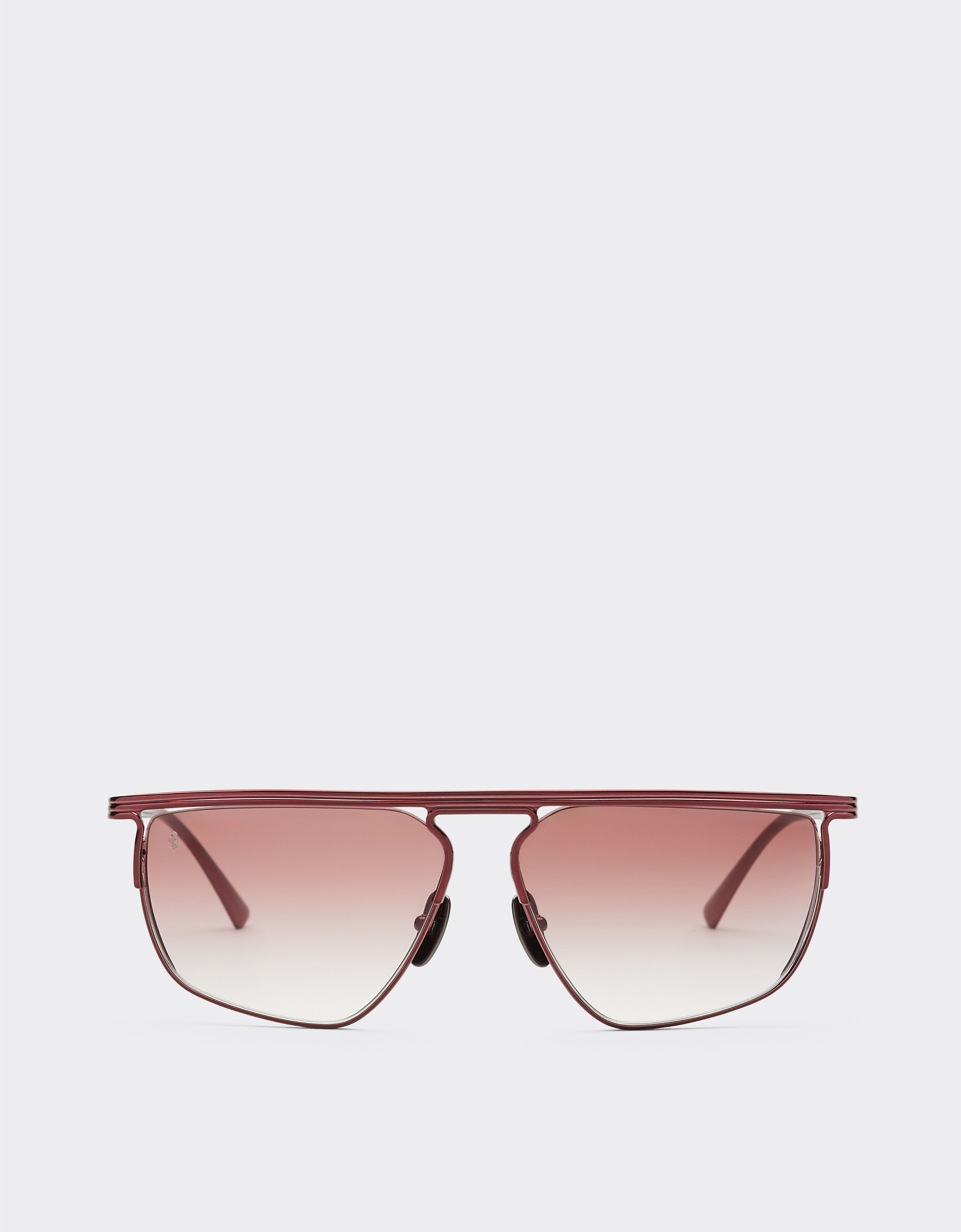 Ferrari Lunettes de soleil Ferrari en titane bordeaux avec verres dégradés bordeaux Bordeaux F1523f