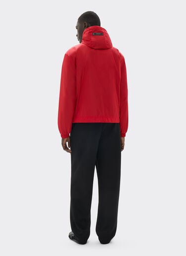  Nylon-Windjacke mit Ferrari-Wappen Rosso SWMOU0004WNY0003f