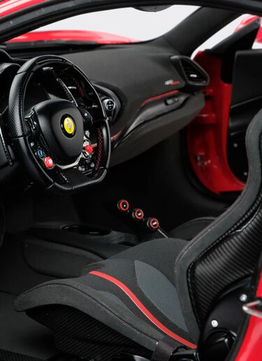 Ferrari Ferrari 488 Pista model in 1:8 scale Red L7815f