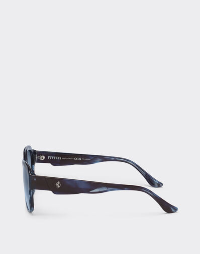 Ferrari Gafas de sol Ferrari de acetato azul a rayas con cristales azules degradados polarizados Azul escocés LA031f