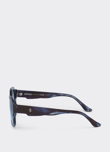 Ferrari Ferrari sunglasses in striped blue acetate with polarised gradient blue lenses Blu Scozia LA031f