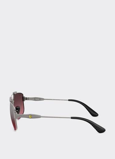Ferrari Ray-Ban pour Scuderia Ferrari RB3789M en métal gris acier avec verres rouge vin dégradés argent polarisés Gunmetal LA0JKf