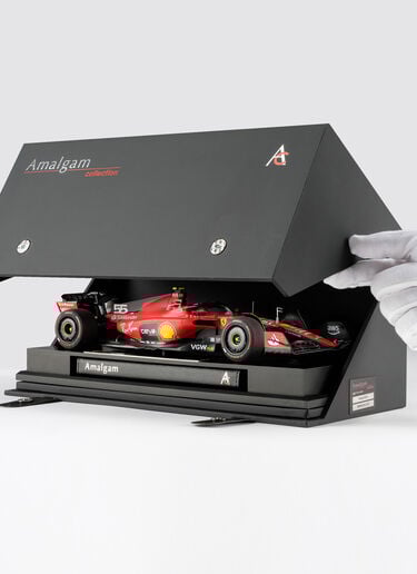 Ferrari Ferrari SF-23 - #55 Sainz model in 1:18 scale Red F1073f