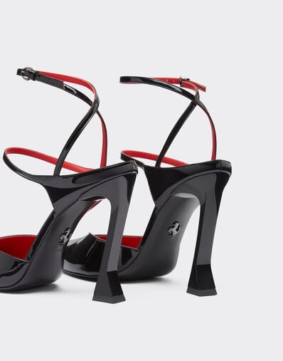 Ferrari Zapato de salón de charol Negro 22010f