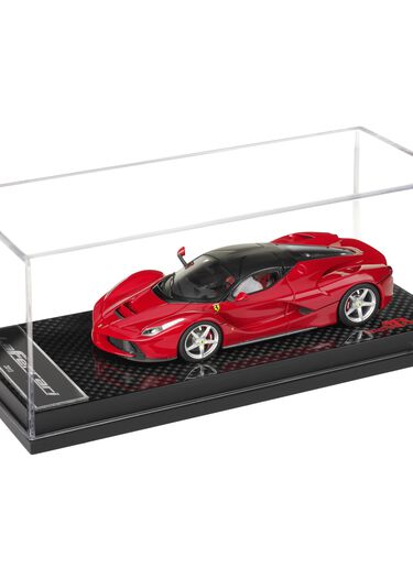 Ferrari LaFerrari model in 1:43 scale Red 13948f