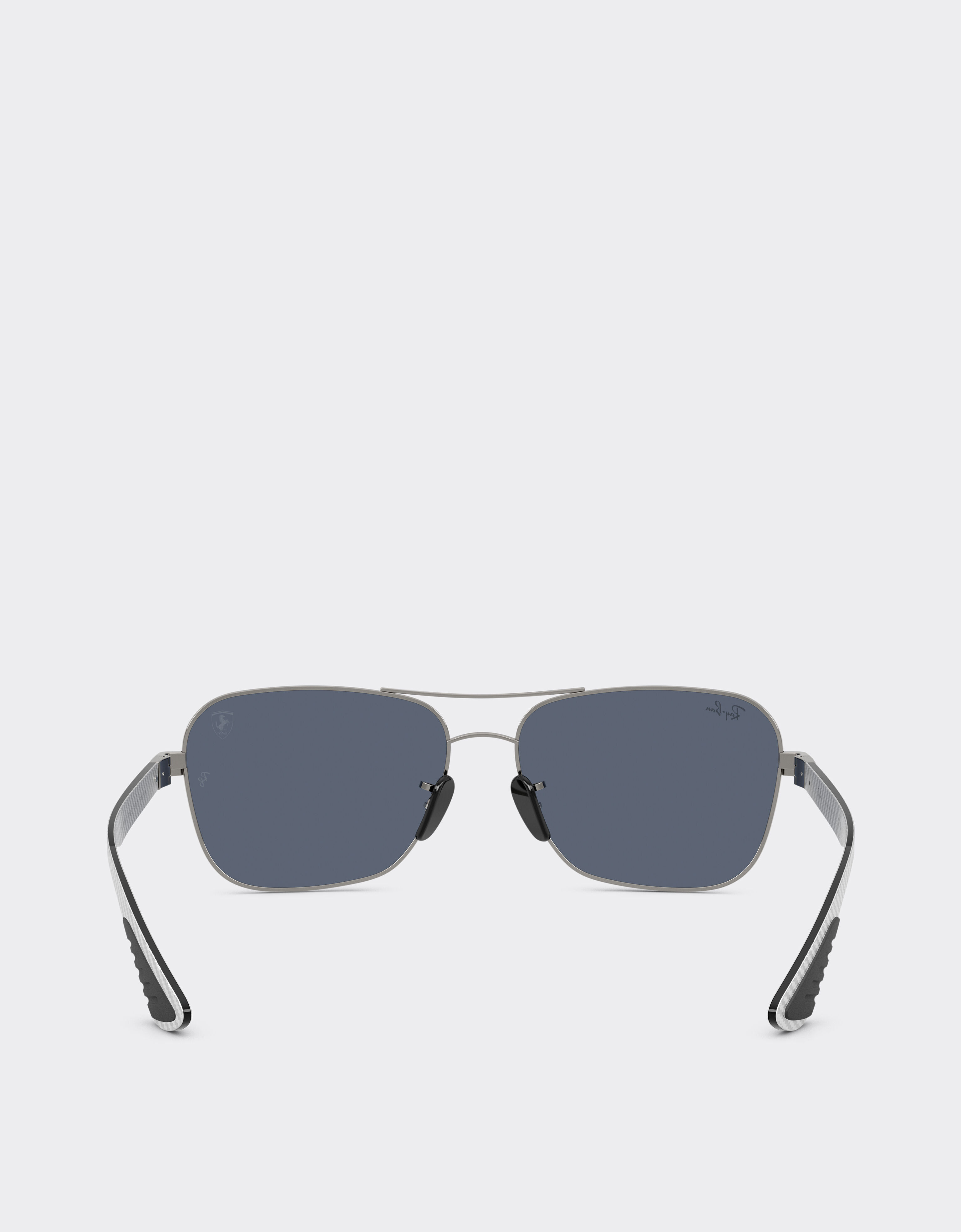 Ferrari Ray-Ban for Scuderia Ferrari RB8336M in metallo canna di fucile e fibra di carbonio chiara con lenti grigio scuro Ingrid LA02Cf
