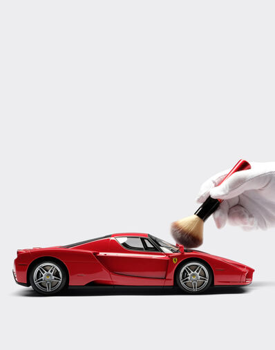 Ferrari Ferrari Enzo model in 1:18 scale Red L7814f