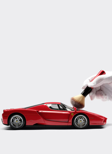 Ferrari Ferrari Enzo model in 1:18 scale Red L7814f