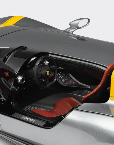 Ferrari Ferrari Monza SP1 model in 1:8 scale MULTICOLOUR L7977f
