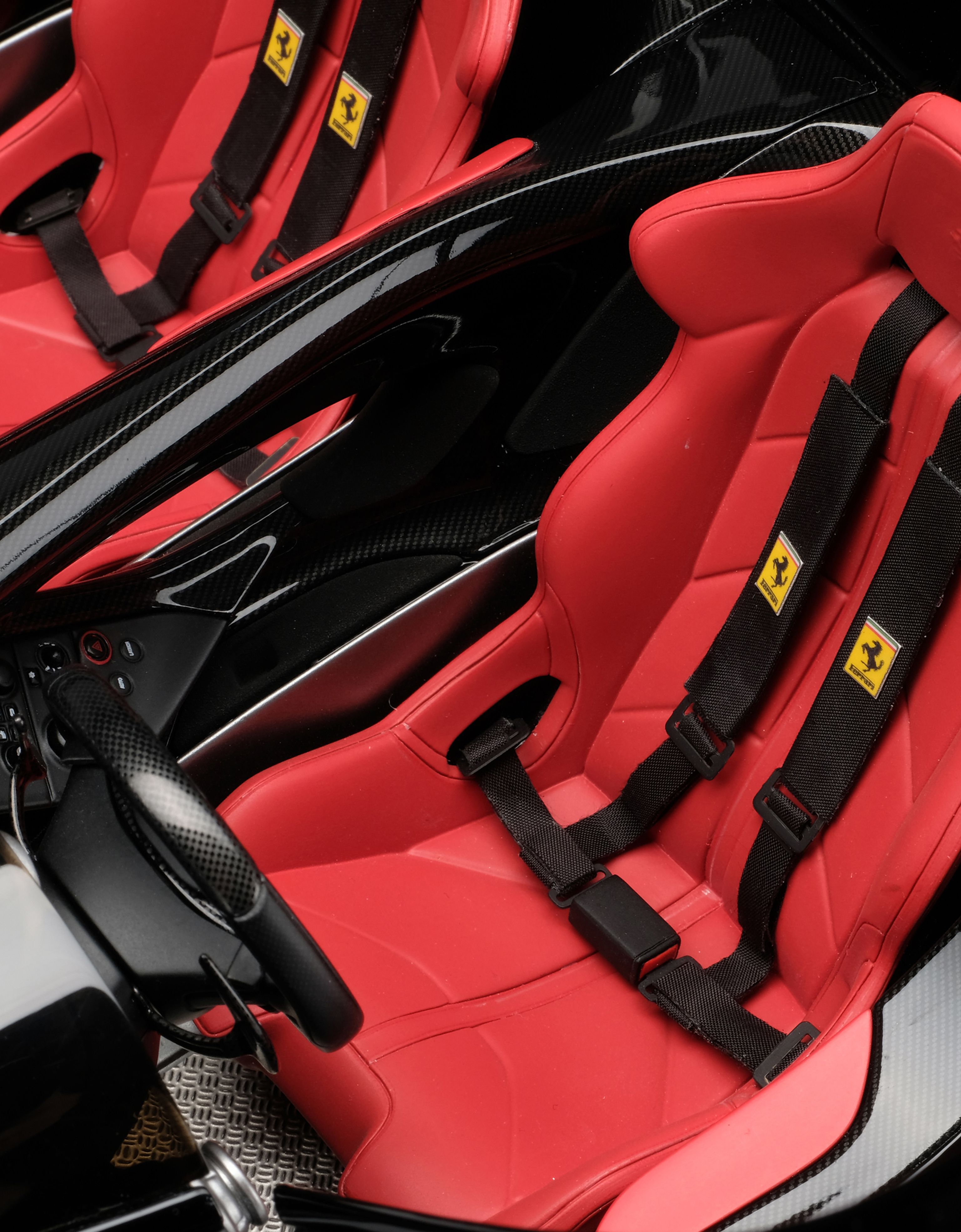 Ferrari Ferrari Modèle réduit Monza SP2 à l'échelle 1/8 MULTICOLORE L7978f