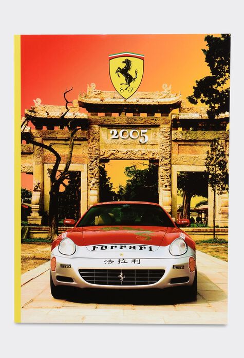 Ferrari Ferrari 2005 Yearbook Black F0668f