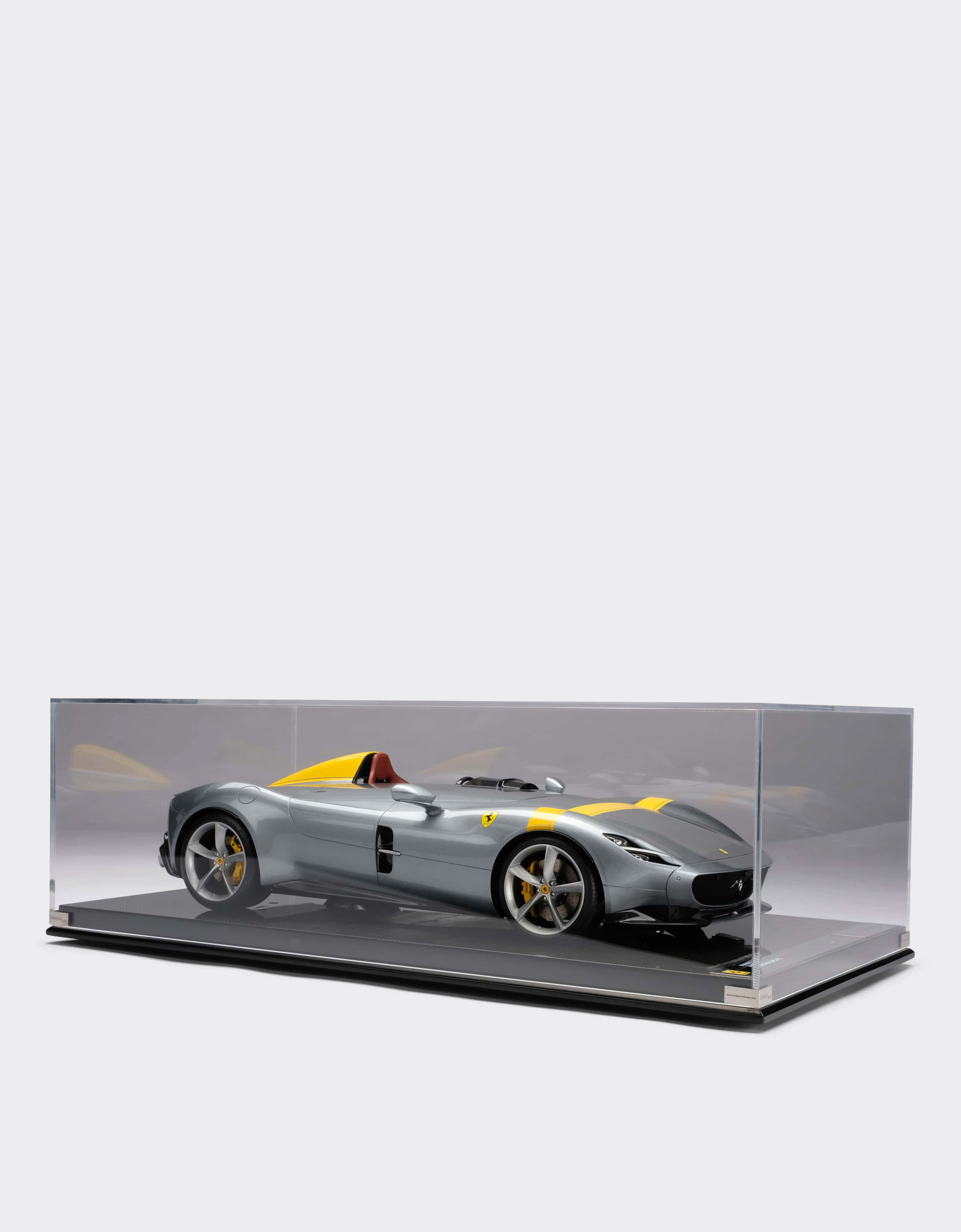 Ferrari Ferrari Modell Monza SP1 im Maßstab 1:8 MEHRFARBIG L7977f