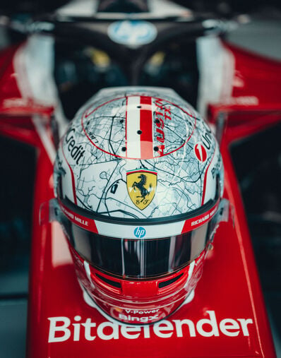 Ferrari Charles Leclerc 1:1 Special Edition Helmet for the 2026 Austin Grand Prix Multicolor LO0R3059EXT0001f