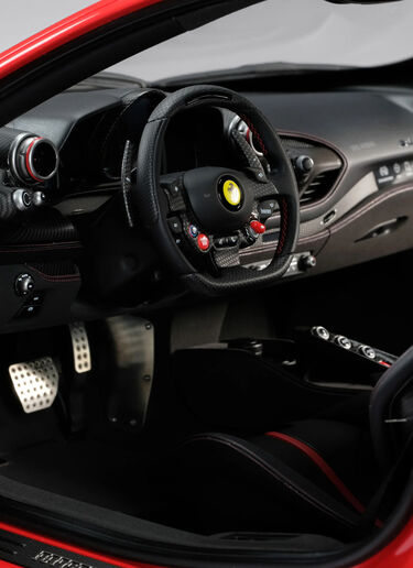 Ferrari Ferrari F8 Tributo 1:8 scale model Red F0078f