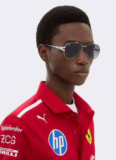 Ferrari Ray-Ban for Scuderia Ferrari RB3762M en métal argenté avec des verres bleus dégradés gris Argent LA018f