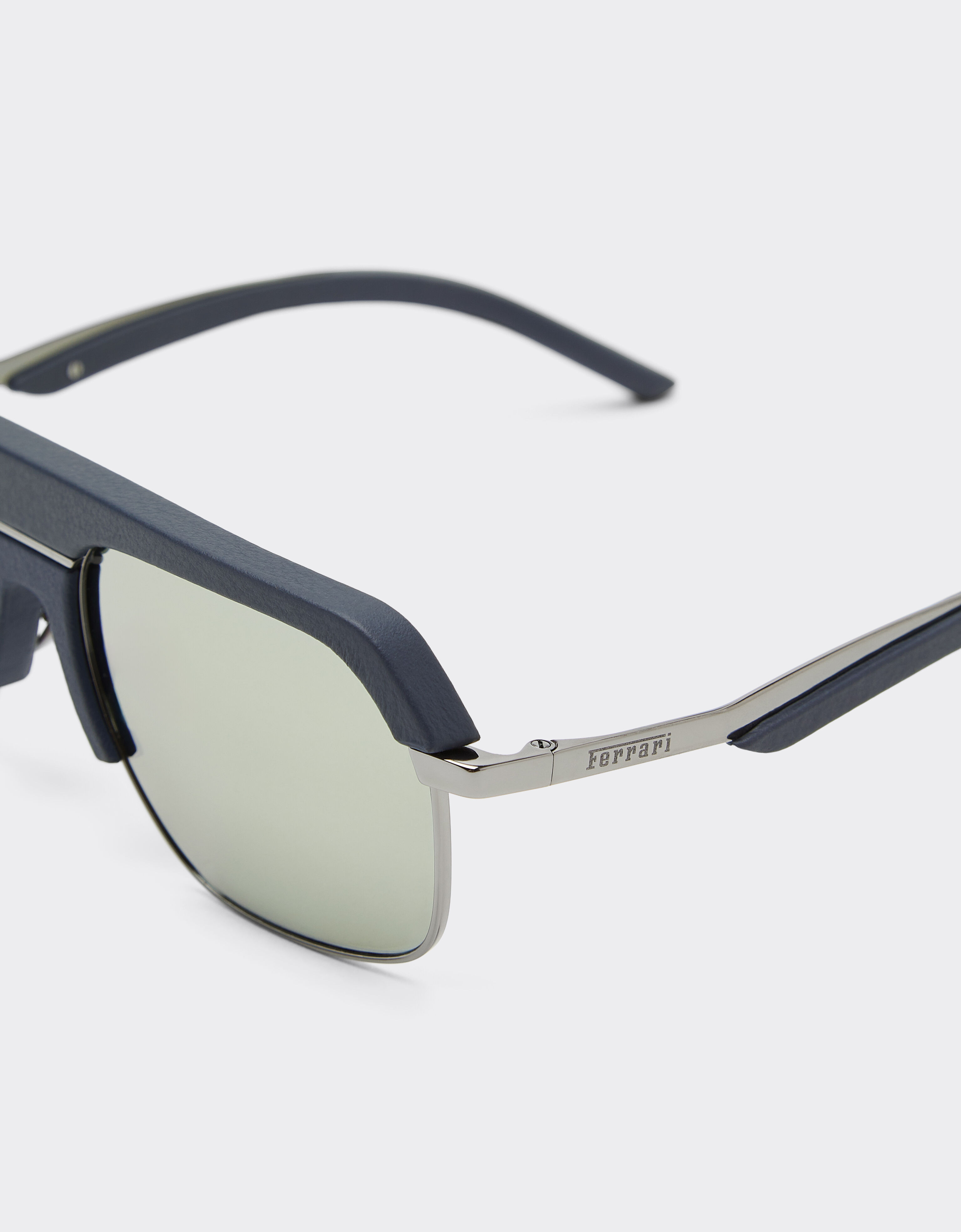 Ferrari Gafas de sol Ferrari de titanio gunmetal cristales espejados grises Azul escocés LA0EPf