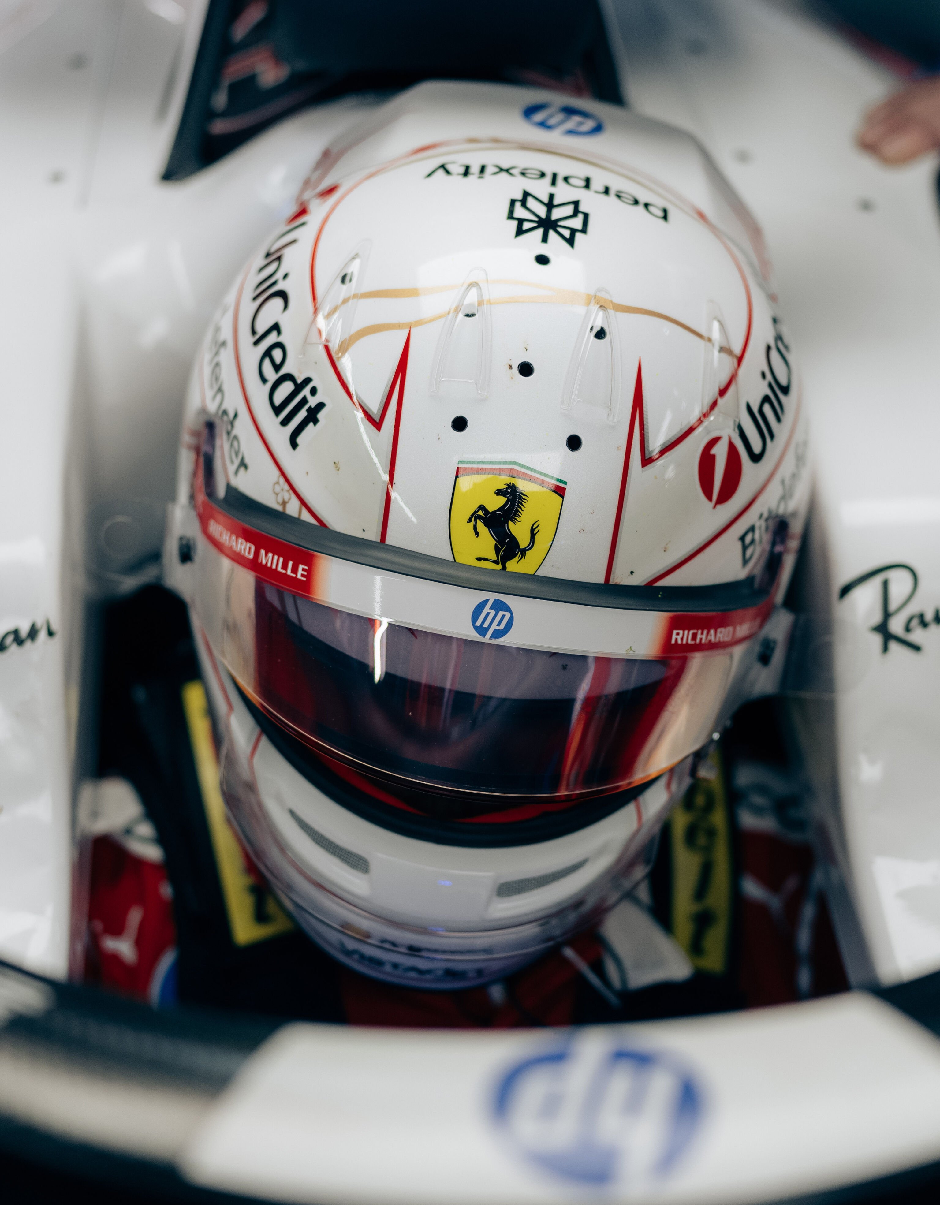 Ferrari Hamilton Special Edition Japanese GP Helmet in 1:1 scale Multicolore LS0OT3062EXT0001f