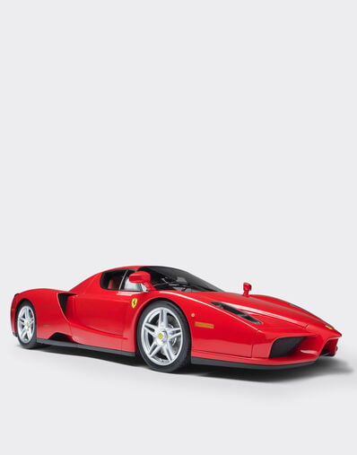 Ferrari Enzo model in 1:8 scale Ferrari Ferrari Enzo model in 1:8 scale MULTICOLOUR L4067f