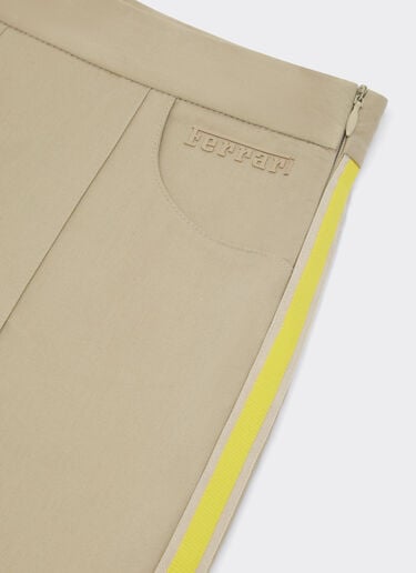 Pantalone short in gabardine di cotone Ferrari Pantalone short in gabardine di cotone Beige 22334fK