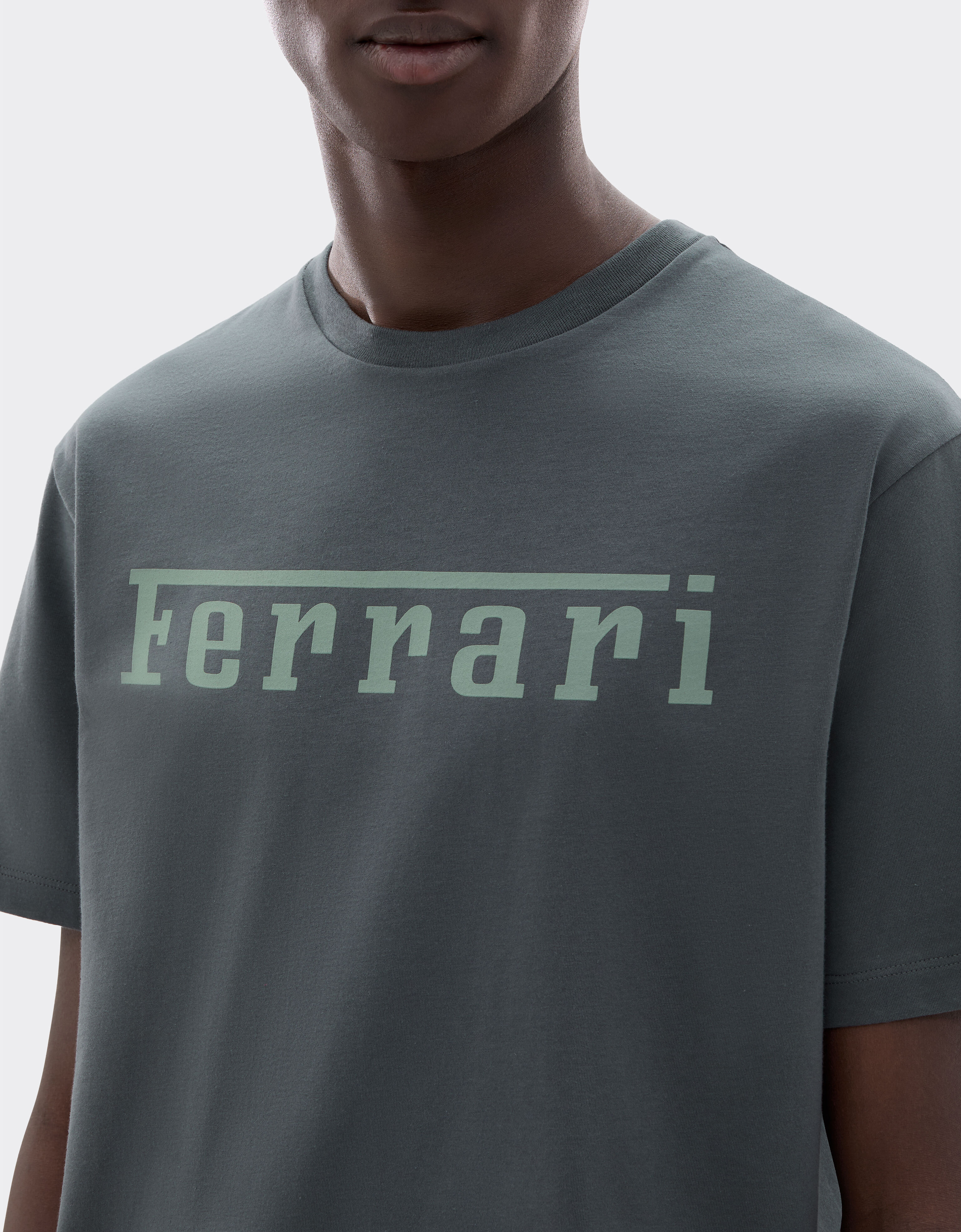 Ferrari T-shirt in cotone con logo Ferrari Grigio Titano CJNTH0006JCO0045f
