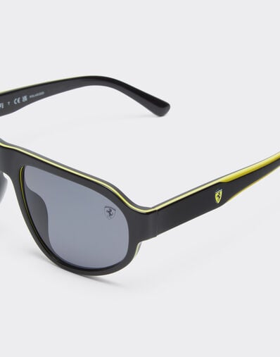 Ferrari Ray-Ban for Scuderia Ferrari 0FZ6027 en acetato negro y amarillo con lentes grises oscuras MULTICOLOR LY0SG1434EXT0001f