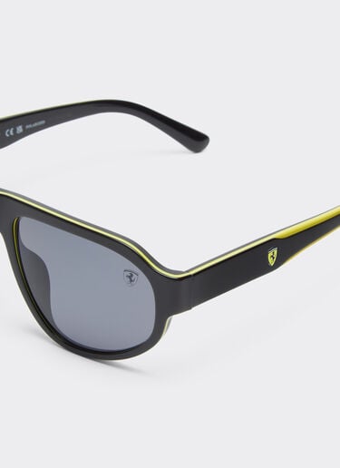 Ferrari Ray-Ban for Scuderia Ferrari 0FZ6027 en acetato negro y amarillo con lentes grises oscuras MULTICOLOR LY0SG1434EXT0001f