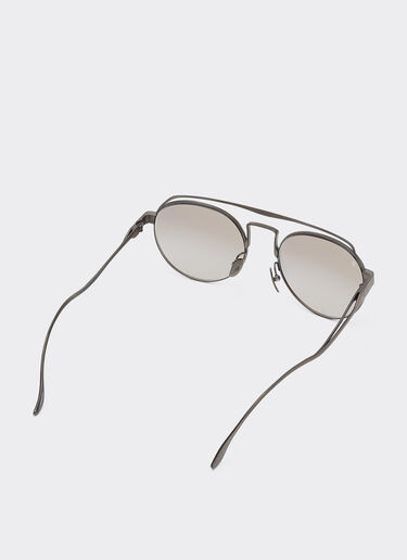 Ferrari Gafas de sol Ferrari de titanio gunmetal mate con cristales plateados espejados Gris metálico LA0ENf