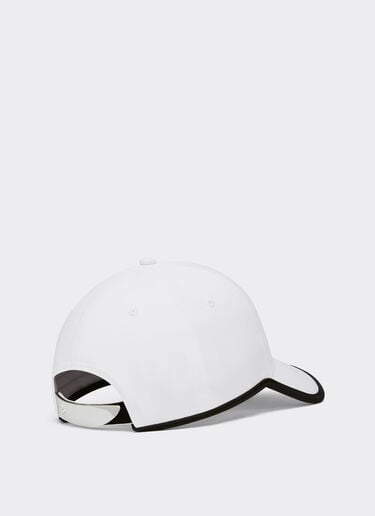 Baseball cap with metal prancing horse Ferrari Baseball cap with metal prancing horse Optical White 20815f