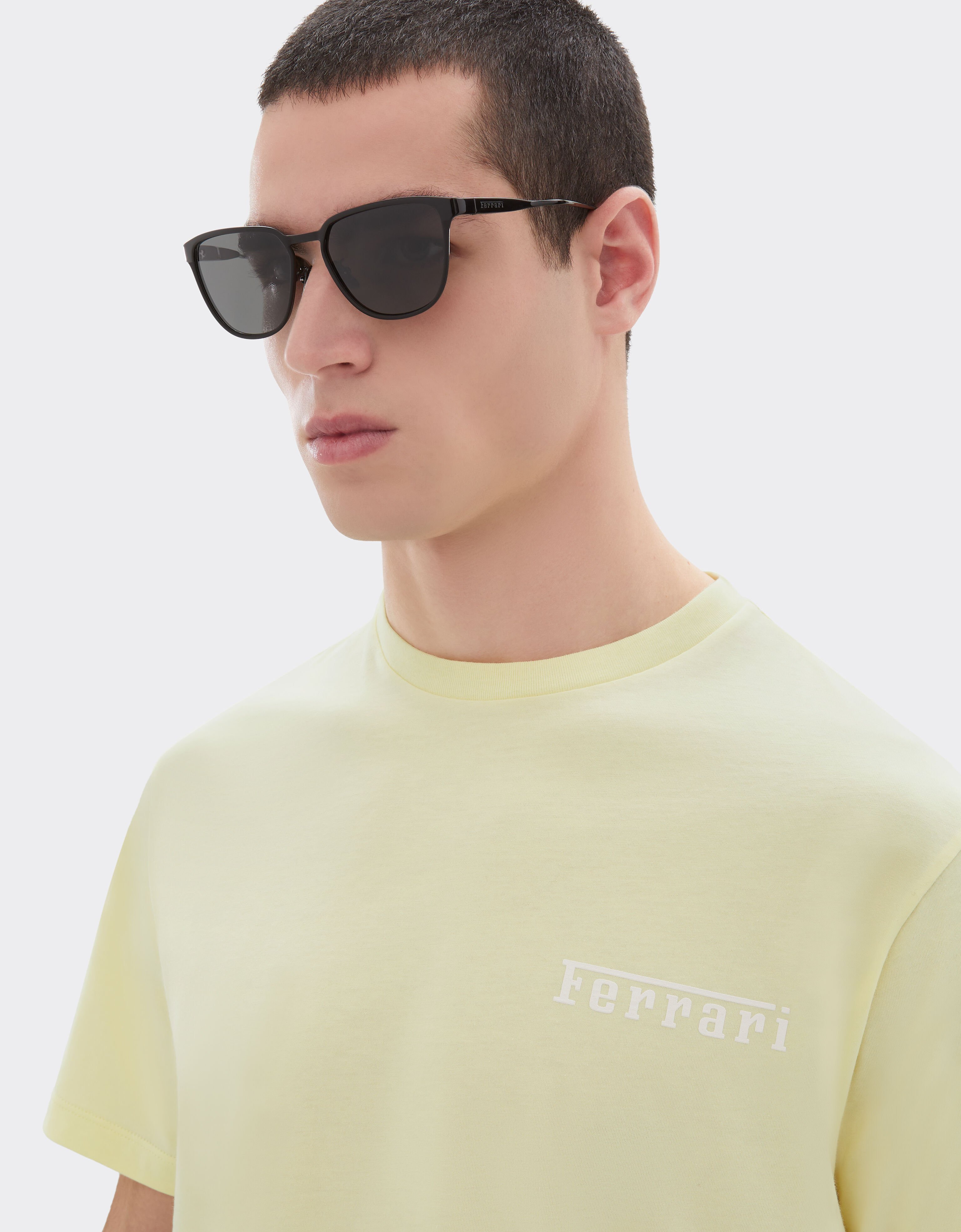 Ferrari Lunettes de soleil Ferrari en métal  noir avec verres noirs cristallins polarisés Black Matt LA0LDf