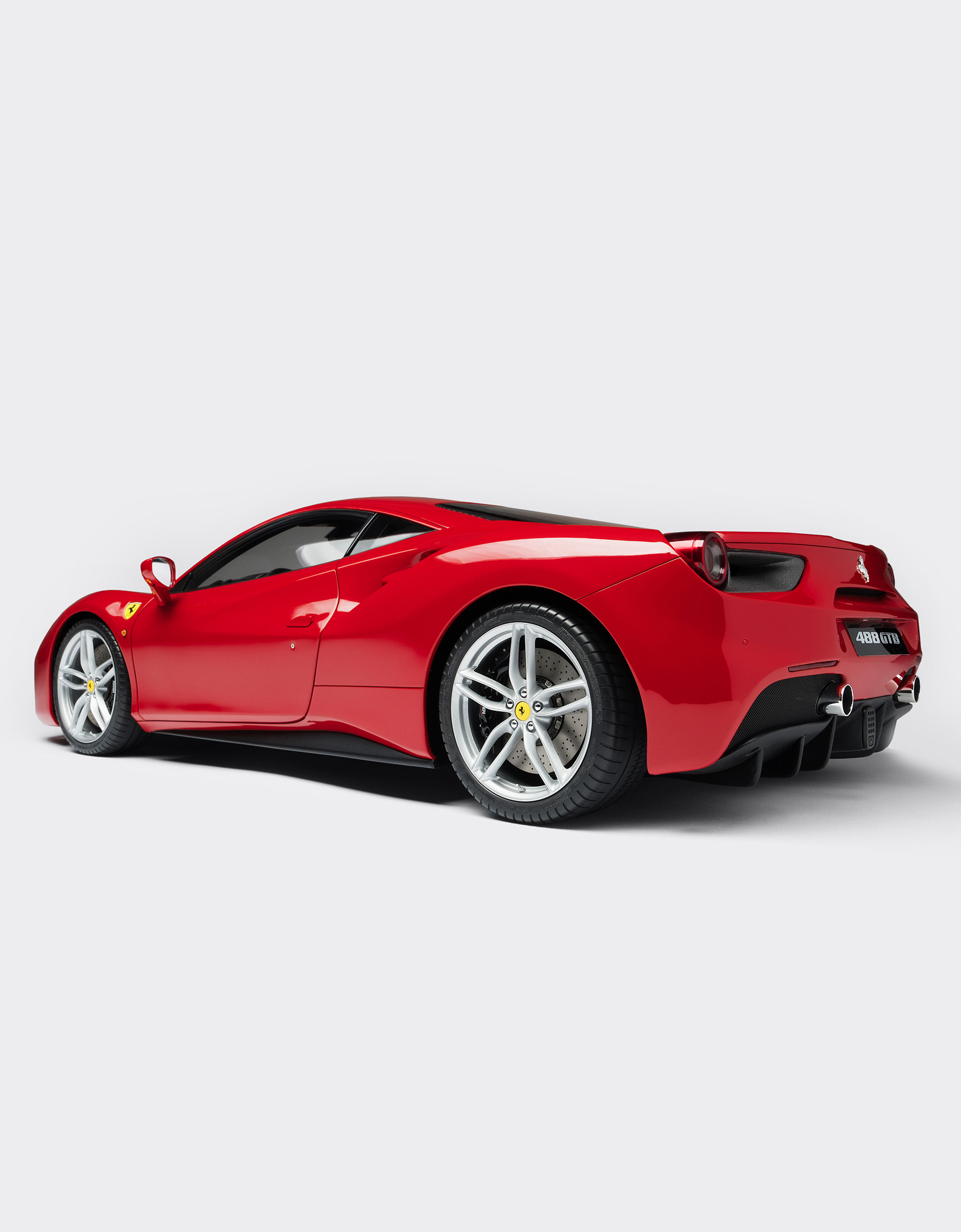 Ferrari 法拉利 488 GTB 1:18 模型车 红色 L7597f