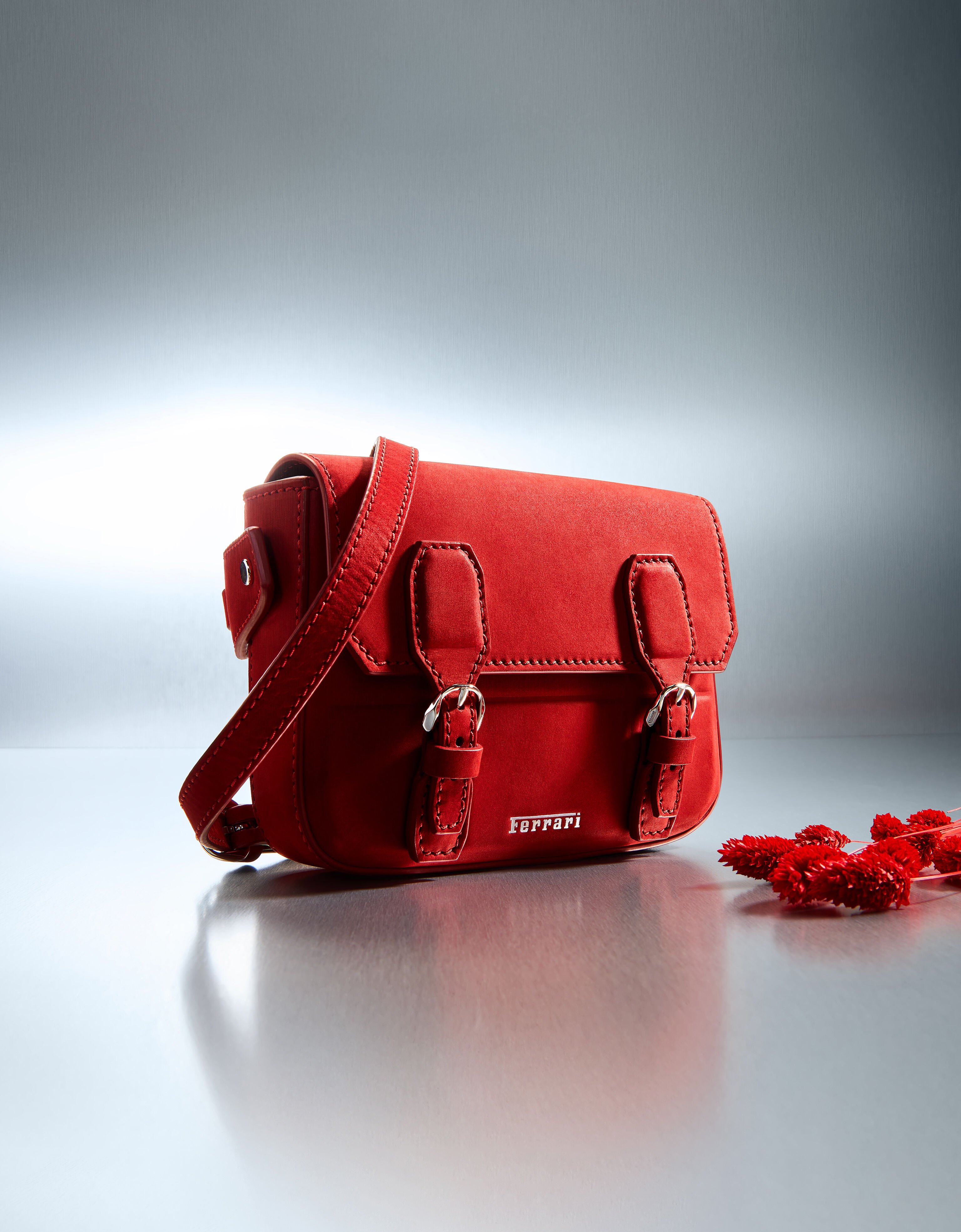 Bolso mensajero mini de nubuck Ferrari Bolso mensajero mini de nubuck Maison Red 50240f