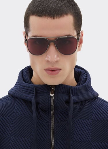 Ferrari Lunettes de soleil Ferrari en titane couleur canon de fusil brillant et acétate avec verres exclusifs Contrast Pro™ Gunmetal LA0KZf