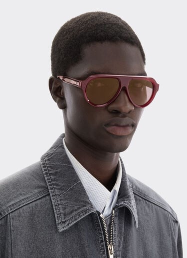 Ferrari sunglasses in opal red acetate with gold mirrored violet polarized lenses Ferrari Ferrari sunglasses in opal red acetate with gold mirrored violet polarized lenses Dark Red LA0EVf