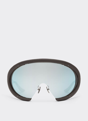 Ferrari sunglasses in antique tar-colored brushed metal and dark brown leather with mirrored silvermask Ferrari Ferrari sunglasses in antique tar-colored brushed metal and dark brown leather with mirrored silvermask Marrone Scuro LA0LMf