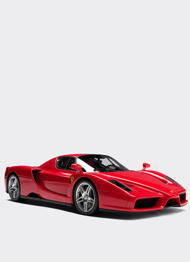 Ferrari Ferrari Enzo model in 1:18 scale Red L7814f